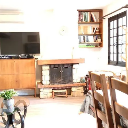 Les Falaises 木屋 圣莱奥纳尔