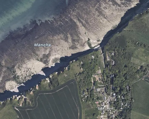 Les Falaises * Saint-Leonard (Seine-Maritime)